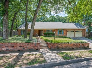 1902 Mossy Oak St, Arlington, TX 76012