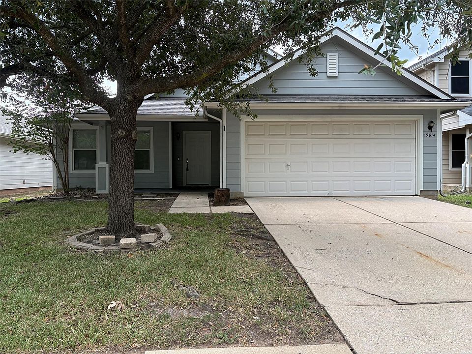 1st image of 19814 Twin Rivers Dr