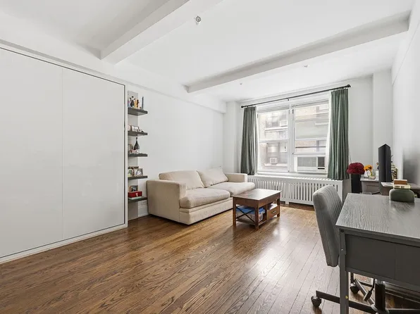235 W 102nd St APT 7V, New York, NY 10025