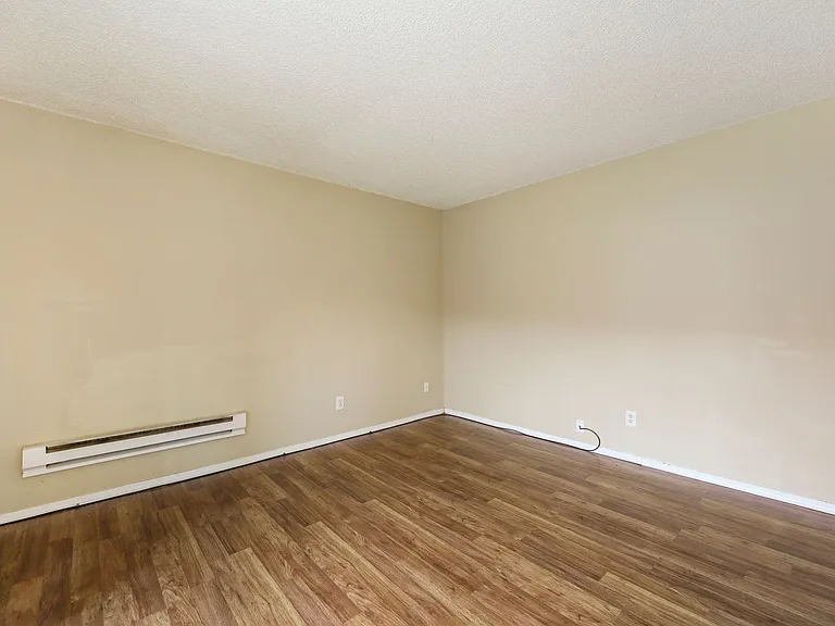 Sandy Terrace Apartments — Photo 4