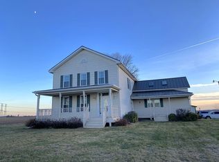 30221 Lakeland Rd, Deer Creek, IL 61733