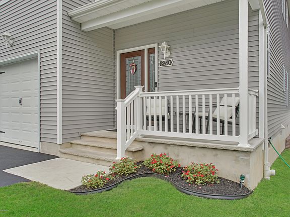 3rd image of 230 Morris Blvd