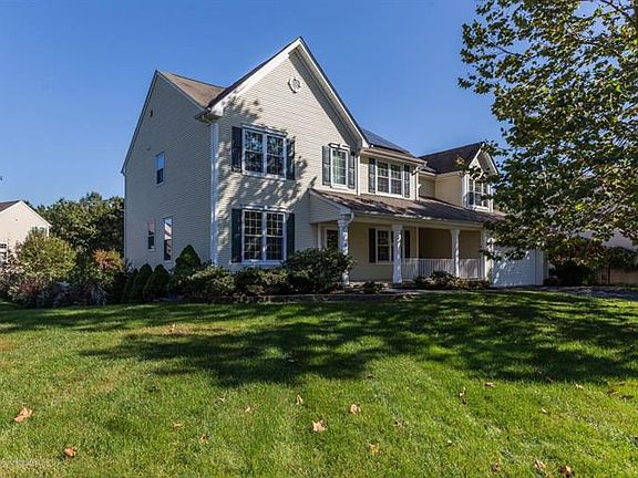 3rd image of 170 Walden Woods Dr