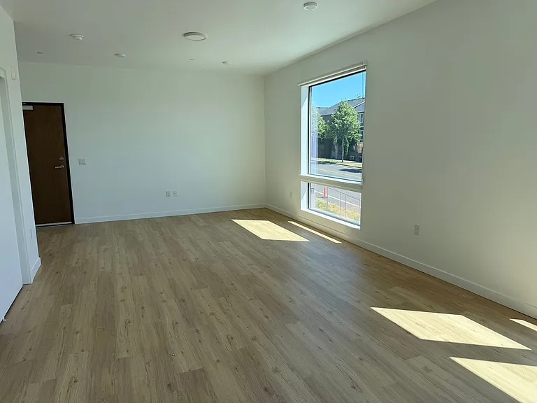 Abbey Creek Square Luxury Apartments — Photo 62