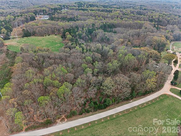 5th image of 20926 Fisher Rd