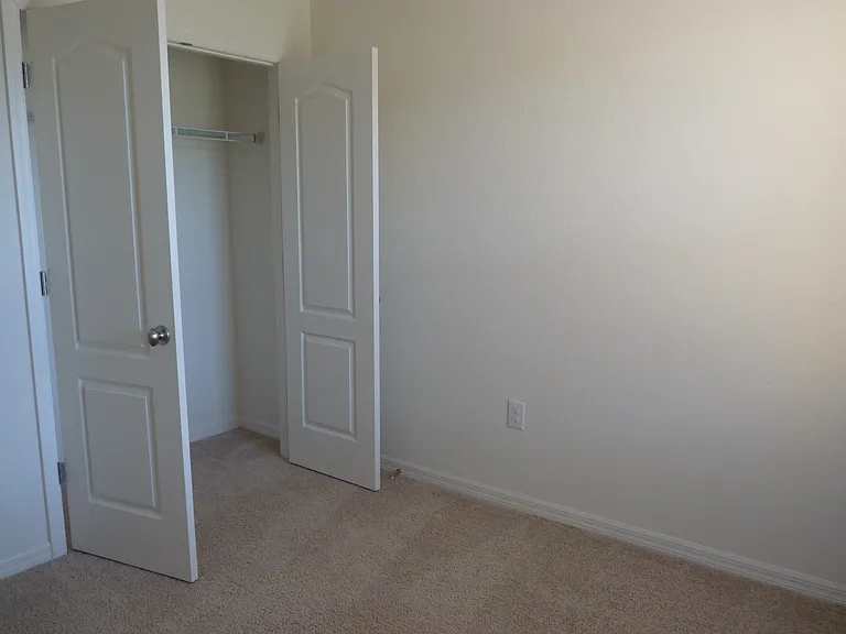 109 Langston Dr — Photo 9
