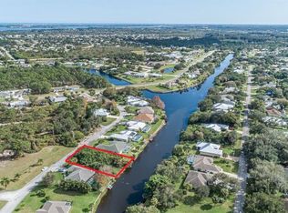 120 Thunderbird Dr, Sebastian, FL 32958