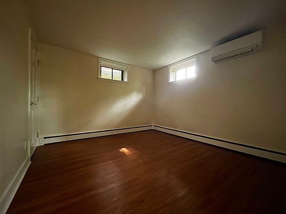 5th image of 8 Parkview Rd