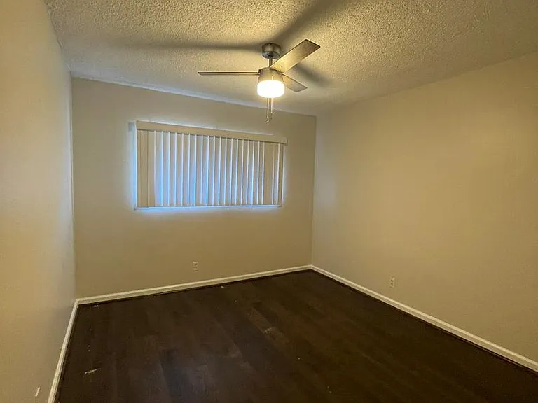 11185 Carson Dr — Photo 12