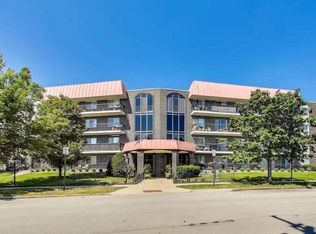 4840 Foster St APT 409, Skokie, IL 60077