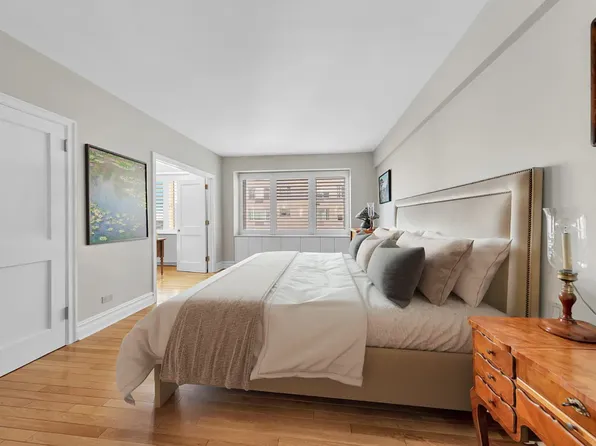 45 Sutton Place South image 8 of 18