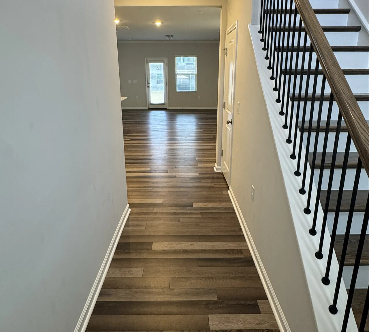 Single Family house 4b 3ba — Photo 2