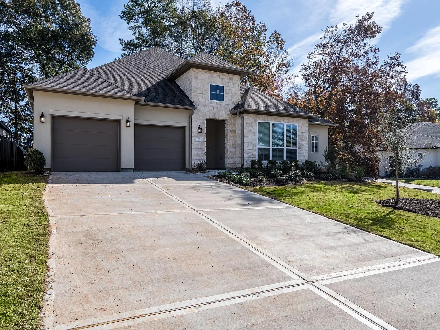 4 bed, 3.0 bath, 3078 sqft, $3,550 — Photo 1