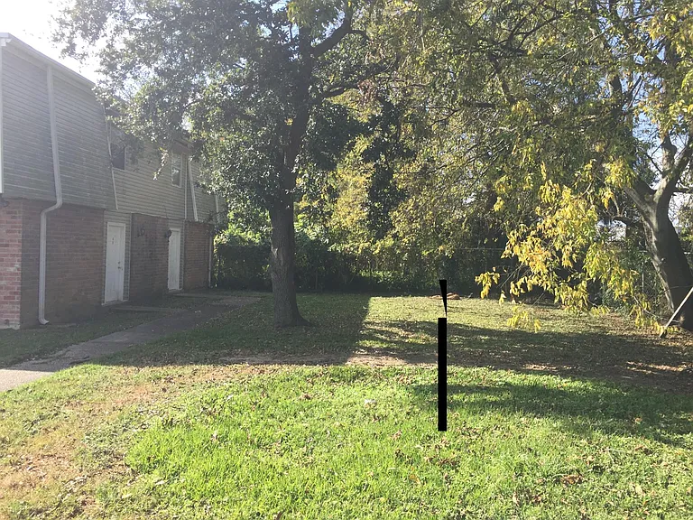 7702 Downman Rd — Photo 10