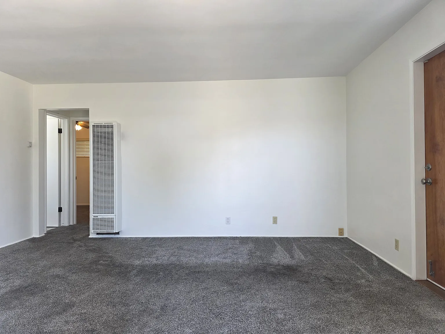 2 bed, 810 sqft, $4,500 — Photo 4