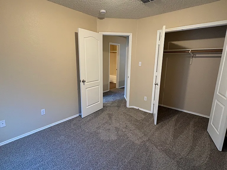 5744 Giddyup Ln — Photo 12