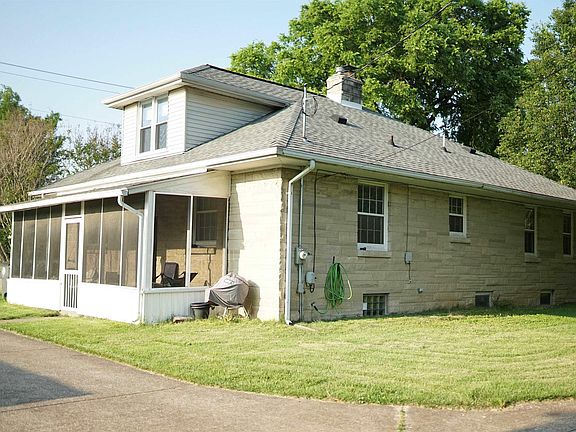 5th image of 7001 Lincoln Ave