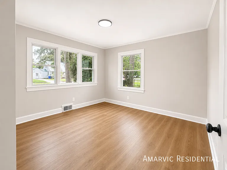 807 Cameron Dr #COPY — Photo 14