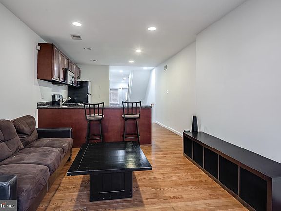 4th image of 1739 Annin St