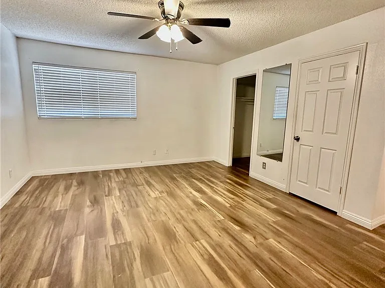 3384 Matvay St — Photo 12
