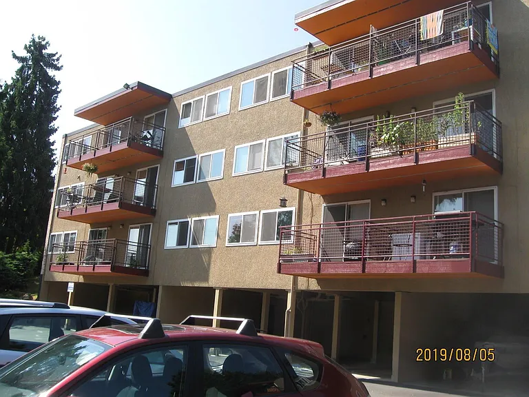 2717 76th Ave SE #104 — Photo 2