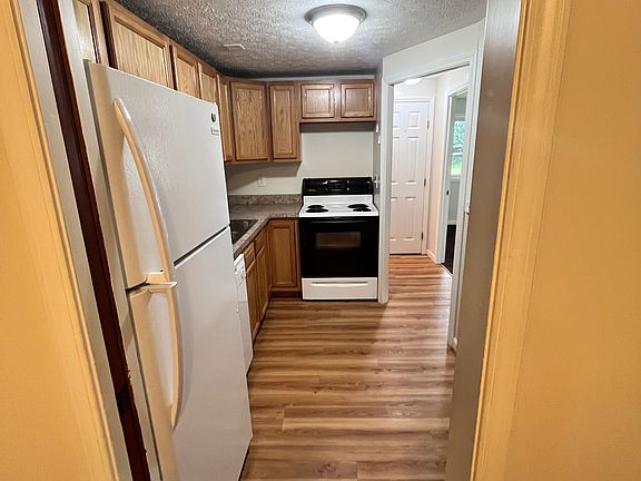 2nd image of 4208 Shore Dr #4