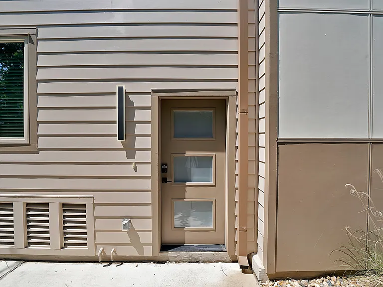 Weisenberger St — Photo 21