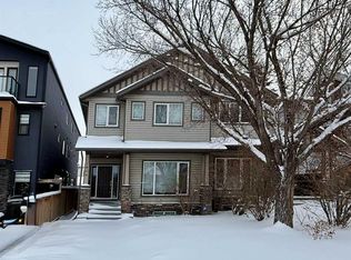 1406 W 29th St SW, Calgary, AB T3C 1M2