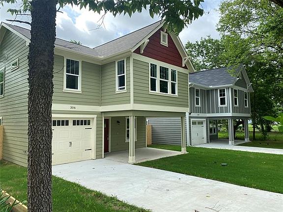 3rd image of 306 Carver St