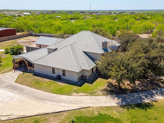 4th image of 508 N El Paisano Rd