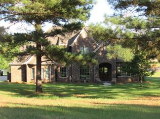 635 Faith Dr, Grenada, MS 38901