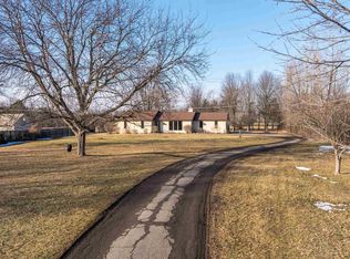 4920 W Cook Rd, Fort Wayne, IN 46818