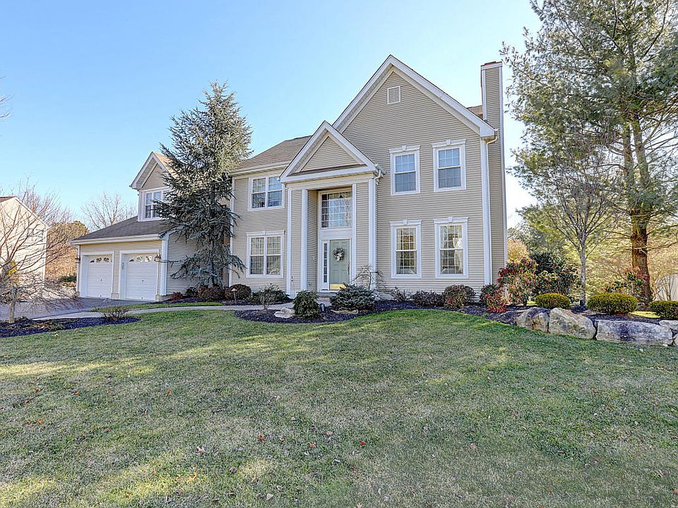 1st image of 182 Walden Woods Dr