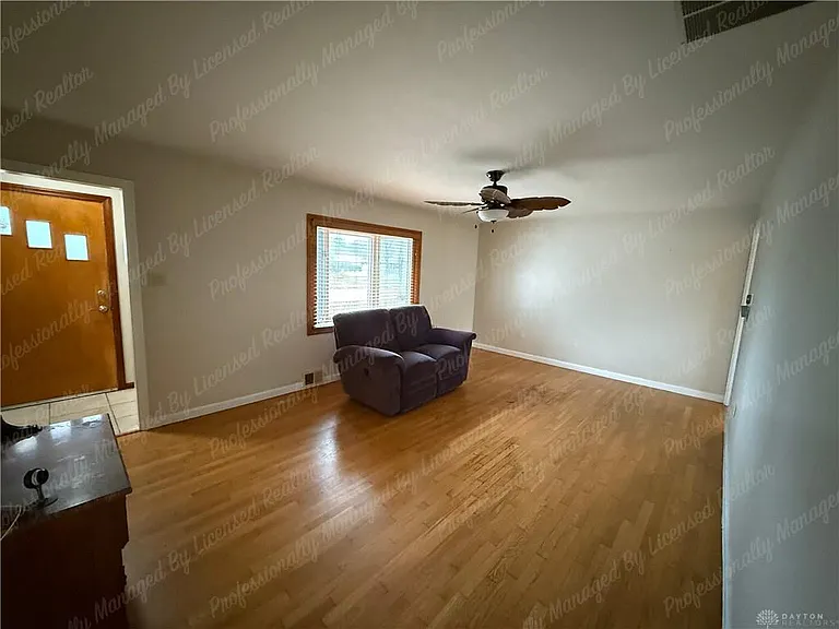 217 Wolf Ave — Photo 3