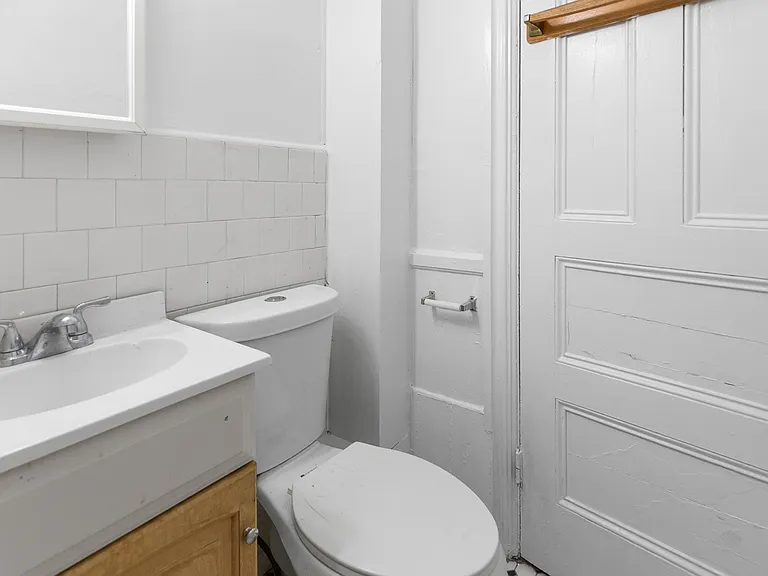 469 W Fountain St #2 — Photo 10