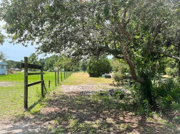 11290 SW 70th Ln, Cedar Key, FL 32625