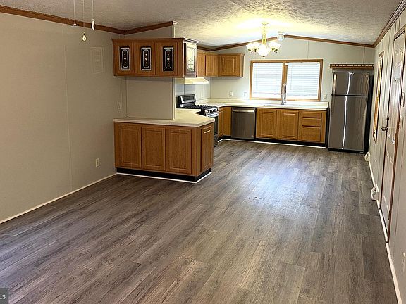 3rd image of 1 Judywood Ln