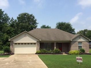 111 Drennan Dr, Beebe, AR 72012