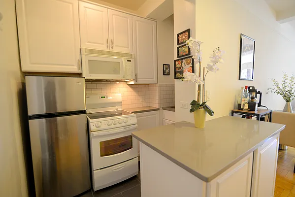 Sold by Carol E Levy | media 3