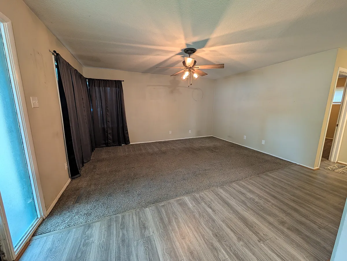 Living Room - 1533 SW 23rd Park