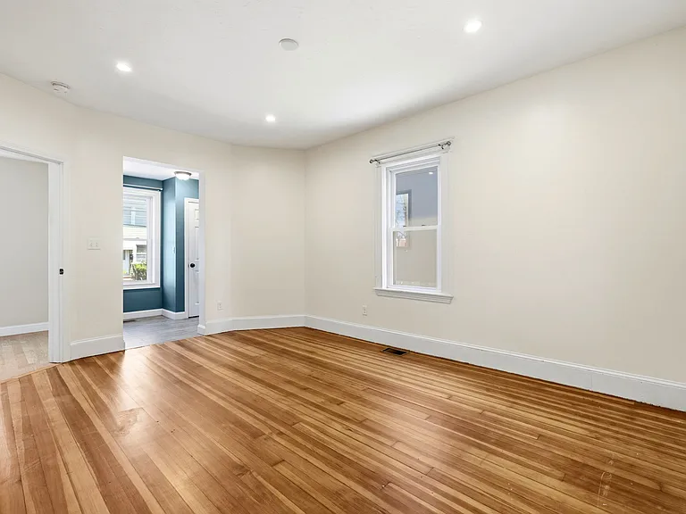 47 Metropolitan Ave #1 — Photo 9