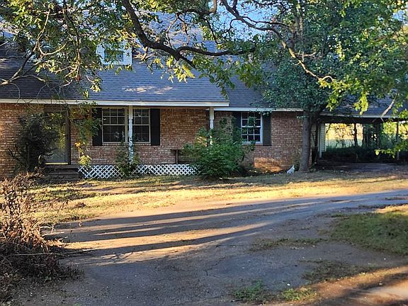 2nd image of 2586 Folsom Rd