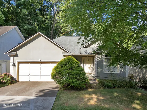 1017 Middleton Pl, Knoxville, TN 37923