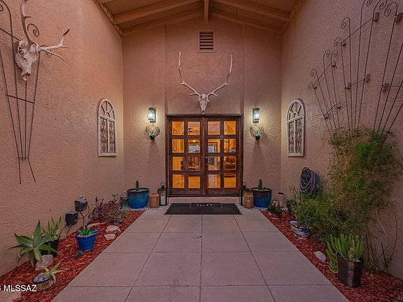 4th image of 5875 E Calle Del Ciervo