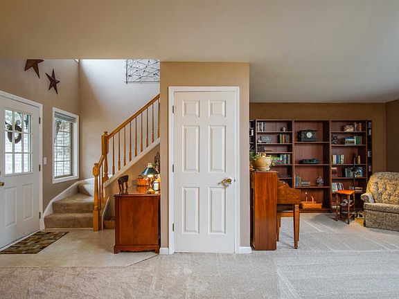 4th image of 63 Aegina Ct