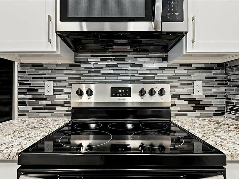2x1 Stainless Steel Appliances