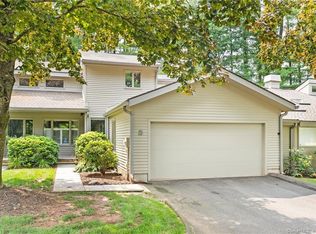 2 Bridle Path #2, Avon, CT 06001