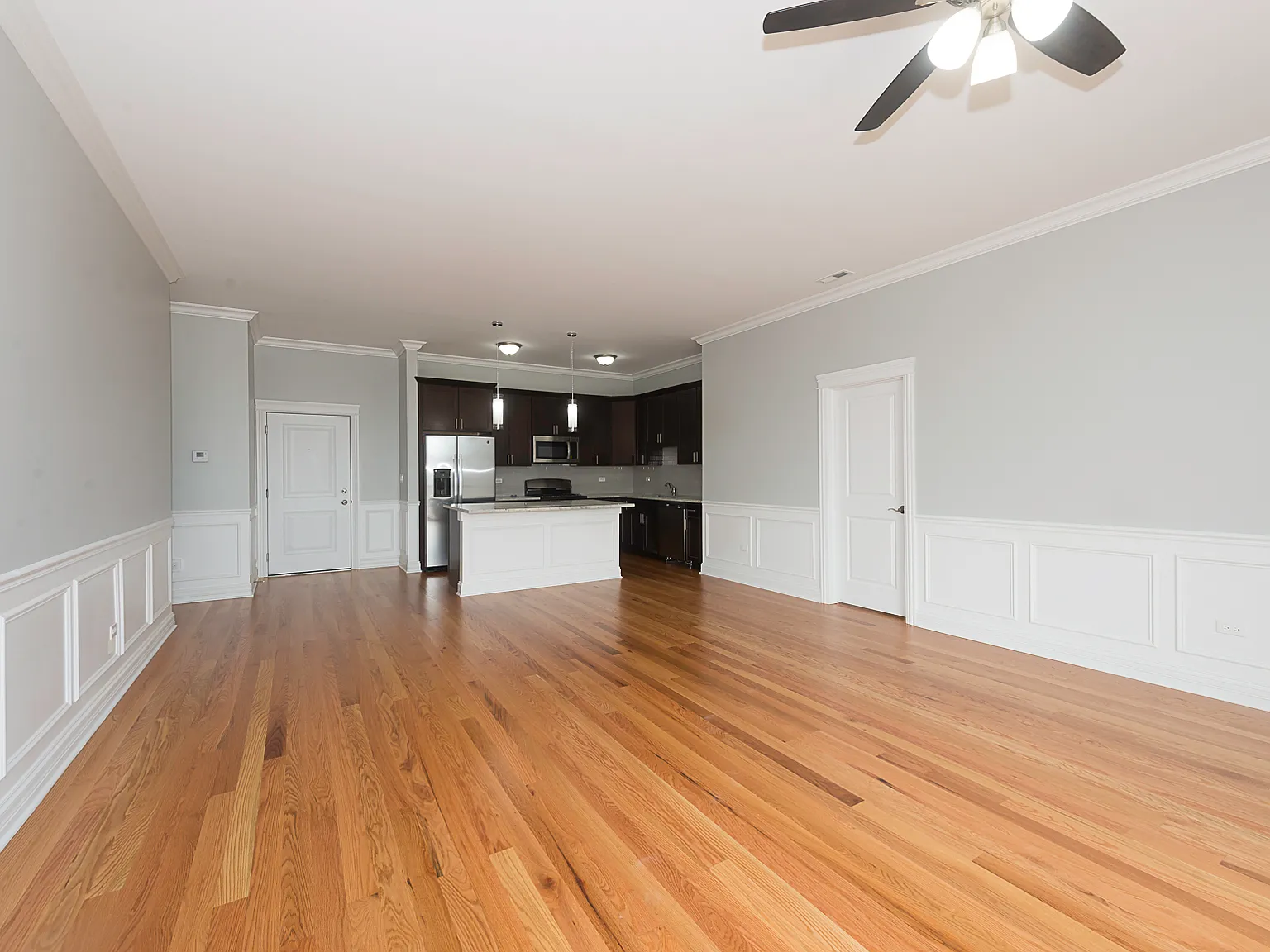 2 bed, 1100 sqft, $3,000 — Photo 2