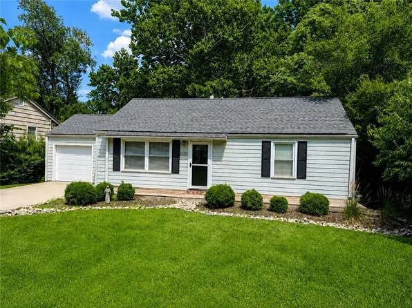 5051 Buena Vista St, Roeland Park, KS 66205