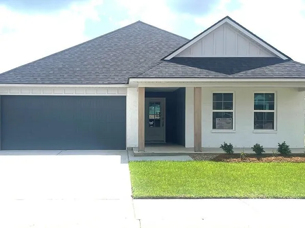 102 Harvest Falls Dr, Broussard, LA 70518